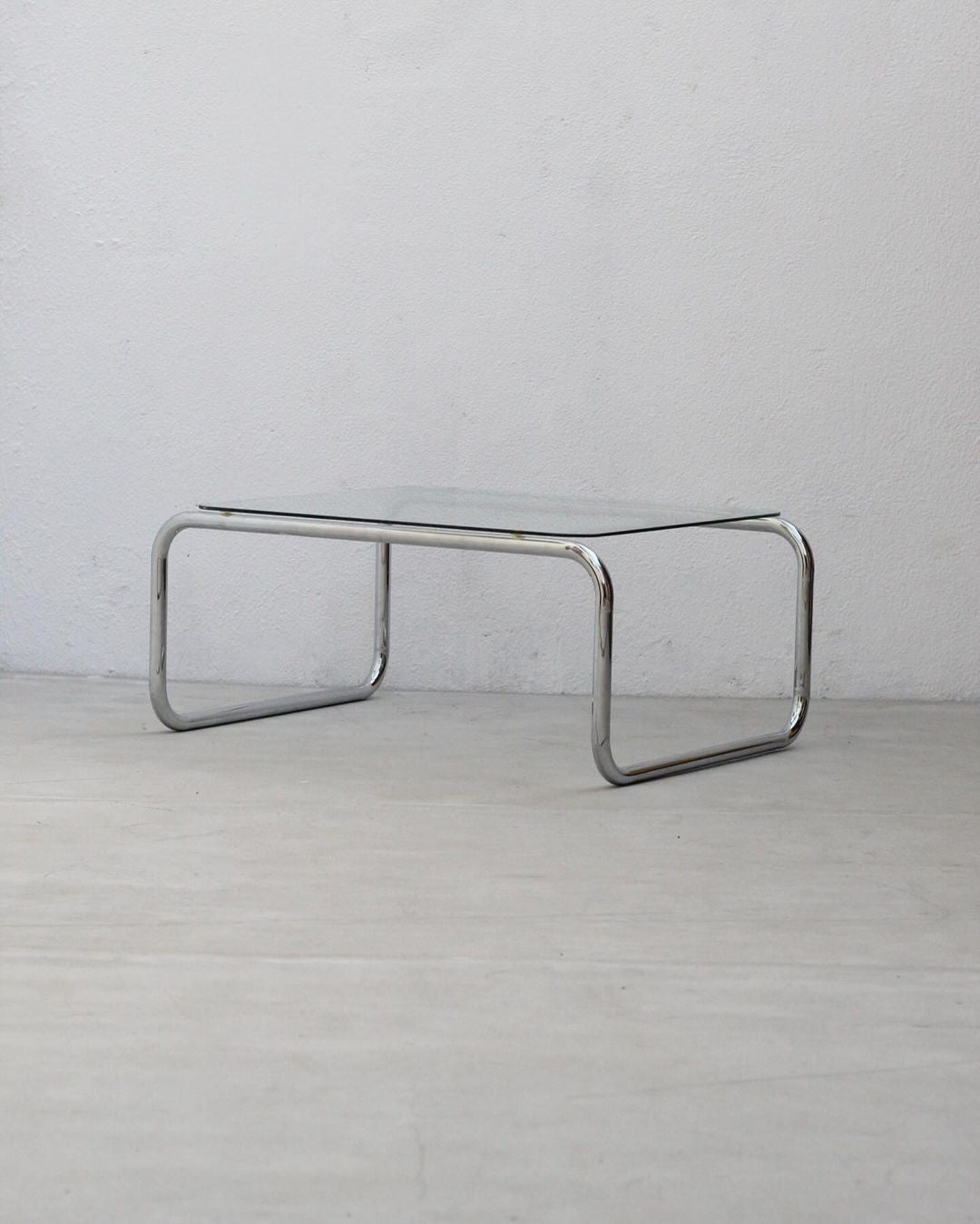 TABLE BASSE